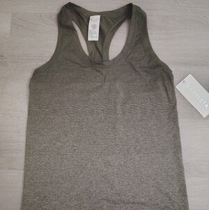 Athleta Momentum Tank